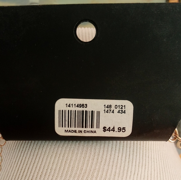 ❇ NWT ❇ The Limited Frosted Ombre´ Layered Statement Necklace, Yellow and Gold - Picture 7 of 7